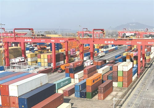 英科醫(yī)療假期不打烊，集裝箱出海搶單忙